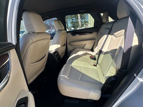 Used 2018 Cadillac XT5 Luxury AWD/4WD image 13
