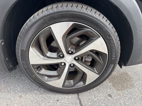 Used 2018 Hyundai Tucson Value w/ Cargo Package AWD/4WD image 25