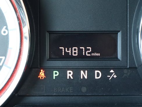 Used 2019 Dodge Grand Caravan SE image 27