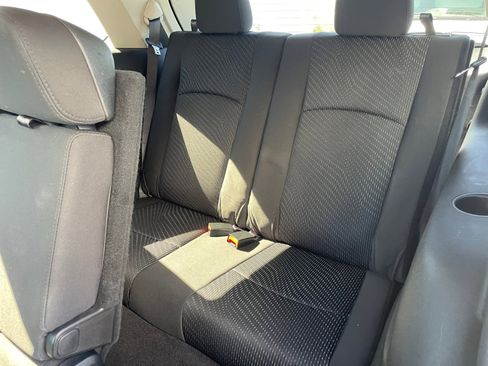 Used 2018 Dodge Journey SE w/ Connectivity Group FWD image 16