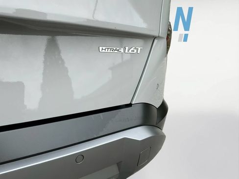 Used 2024 Hyundai Kona Limited AWD/4WD image 23