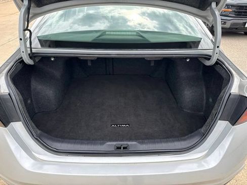 Used 2023 Nissan Altima 2.5 SL FWD image 15