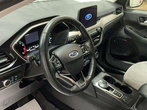 Certified 2021 Ford Escape SE w/ Cold Weather Package image 13