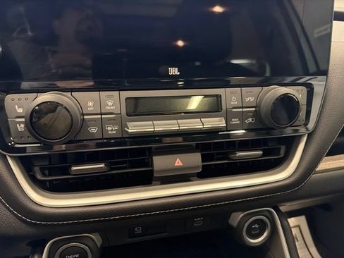 Used 2024 Toyota Grand Highlander AWD image 28