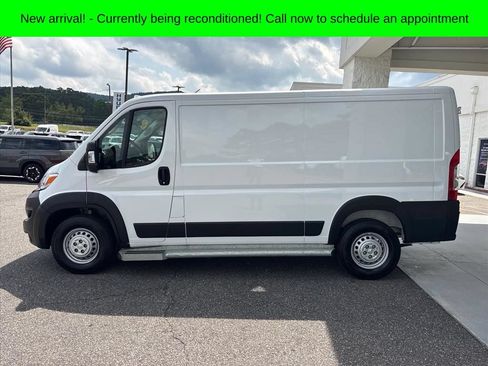 Used 2025 RAM ProMaster 2500 w/ U-Haul Equipment Group FWD image 24