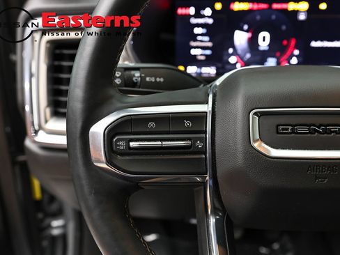 Used 2024 GMC Canyon Denali AWD/4WD image 15