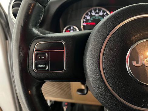 Used 2011 Jeep Wrangler Unlimited Rubicon w/ Dual Top Group image 21