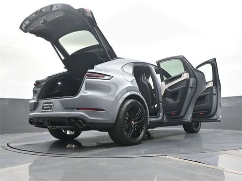 New 2026 Porsche Cayenne E-Hybrid Coupe image 27
