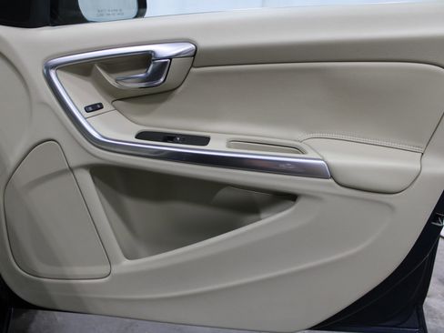 Used 2015 Volvo S60 T5 Platinum FWD image 24