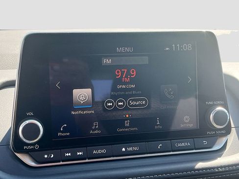 Used 2026 Nissan Rogue SV image 14