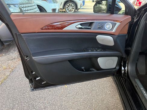 Used 2018 Lincoln MKZ Black Label w/ Technology Package FWD image 13