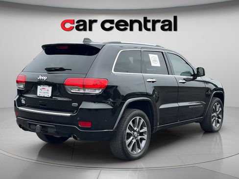 Used 2017 Jeep Grand Cherokee Overland w/ Jeep Active Safety Group AWD/4WD image 5