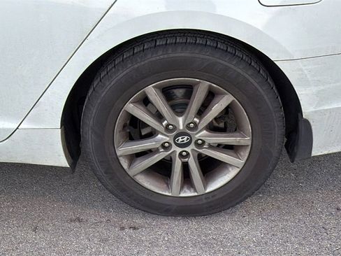 Used 2015 Hyundai Sonata ECO w/ Option Group 08 image 9