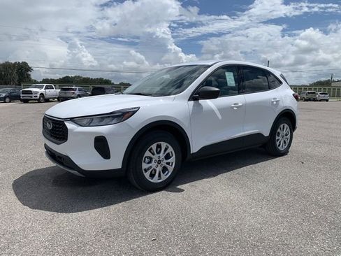 New 2025 Ford Escape Active w/ Tech Pack #1 FWD image 8