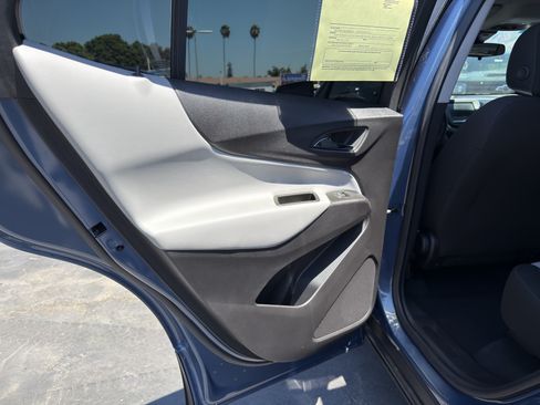 Used 2024 Chevrolet Equinox LS FWD image 18