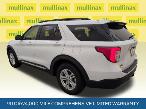 Used 2020 Ford Explorer XLT w/ Equipment Group 202A AWD/4WD image 9