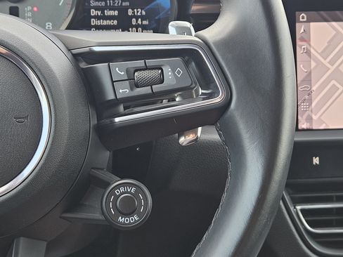 Certified 2023 Porsche Macan S AWD/4WD image 27
