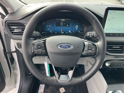 New 2026 Ford Escape SE w/ PHEV Premium Package image 13