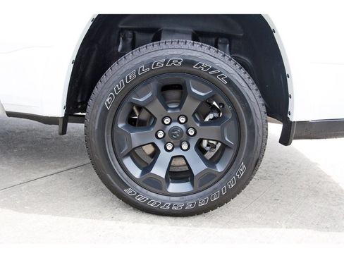 Used 2026 RAM 1500 Lone Star RWD image 31