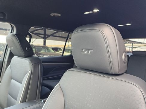 New 2026 Buick Enclave Sport Touring w/ Power Package image 17