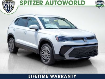 New 2025 Volkswagen Taos SE