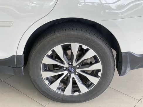 Used 2015 Subaru Outback 3.6R Limited AWD/4WD image 13