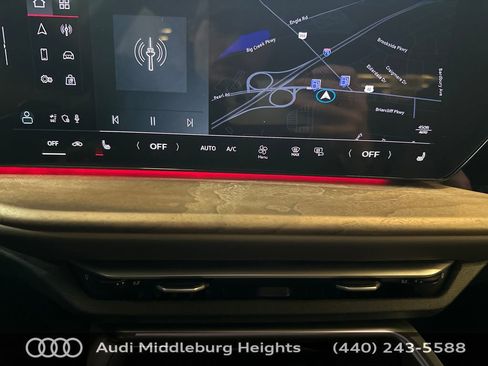 Used 2025 Audi Q5 Premium Plus w/ Premium Plus image 20