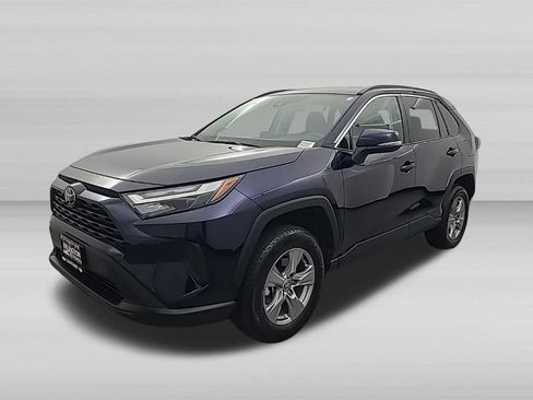Used 2025 Toyota RAV4 XLE AWD/4WD image 8