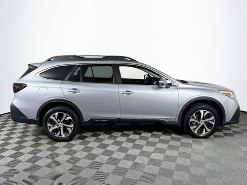 Used 2022 Subaru Outback Limited w/ Popular Package #2 AWD/4WD image 8