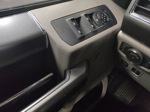 Used 2015 Ford F150 XLT w/ Equipment Group 302A Luxury image 27