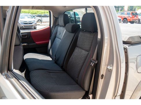 Used 2021 Toyota Tacoma SR5 w/ Blackout Package (TMS) AWD/4WD image 17
