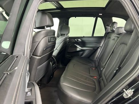 Used 2022 BMW X5 M50i w/ Executive Package AWD/4WD image 25