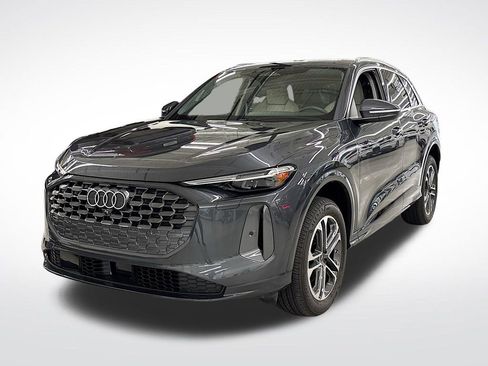 Used 2025 Audi Q5 Premium Plus w/ Premium Plus AWD/4WD image 1