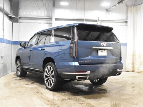New 2026 Cadillac Escalade Luxury w/ Touring Package AWD/4WD image 14