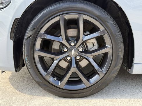 Used 2022 Dodge Charger SXT w/ Blacktop Package image 12