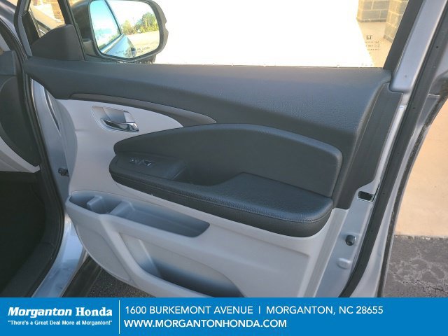 Used 2017 Honda Pilot EX-L image 27