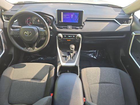 Used 2024 Toyota RAV4 XLE image 9