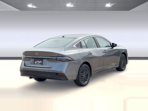 New 2026 Nissan Sentra SV w/ SV Convenience Package FWD image 9