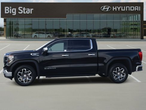 Used 2024 GMC Sierra 1500 SLT w/ SLT Premium Plus Package image 2