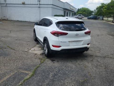 Used 2018 Hyundai Tucson SEL FWD image 18