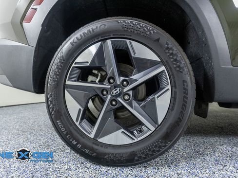 Used 2025 Hyundai Tucson SEL AWD/4WD image 43