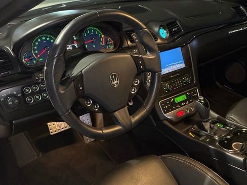 Used 2016 Maserati GranTurismo Sport image 16