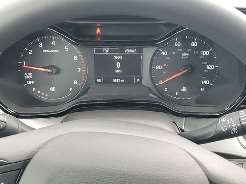 Certified 2025 Chevrolet Trax LS FWD image 18