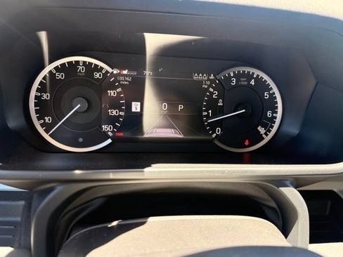 Used 2023 Land Rover Defender 110 AWD/4WD image 16