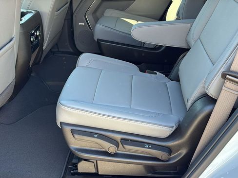 New 2026 GMC Yukon Elevation image 15