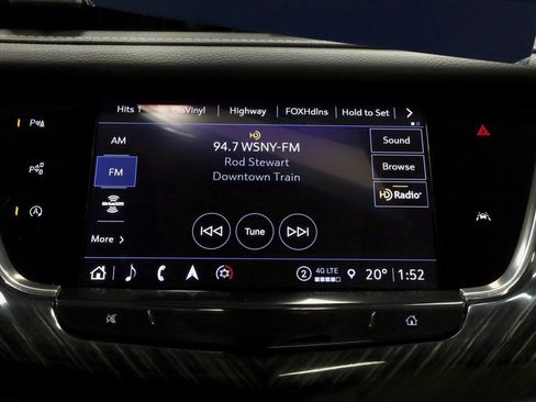 Used 2023 Cadillac XT6 Premium Luxury w/ Technology Package image 3