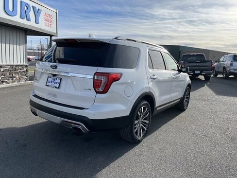 Used 2017 Ford Explorer Platinum image 10