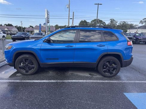 Used 2023 Jeep Cherokee Altitude Lux AWD/4WD image 23