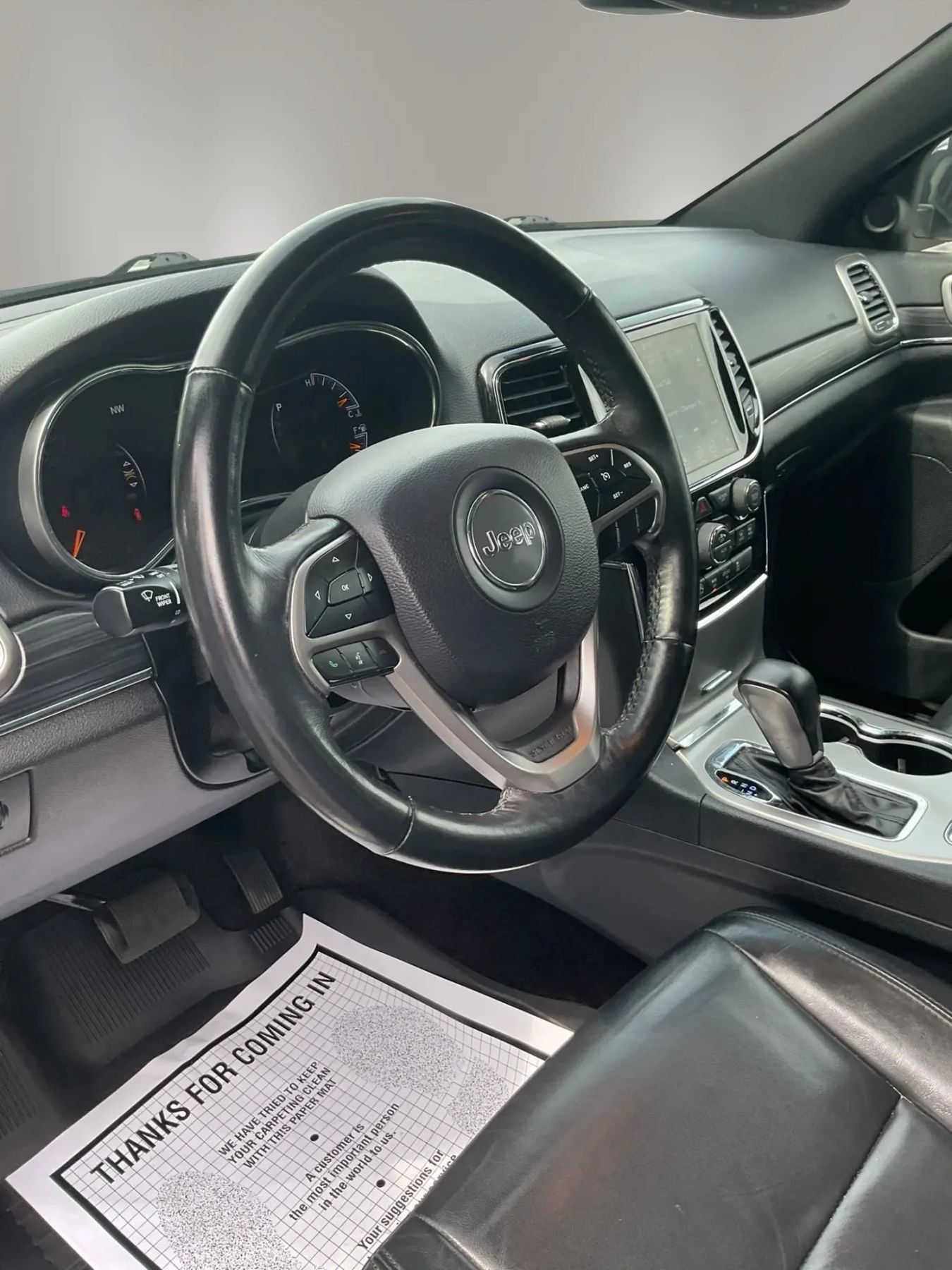 Used 2019 Jeep Grand Cherokee Limited AWD/4WD image 23