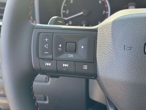 Used 2026 Nissan Rogue SV image 24